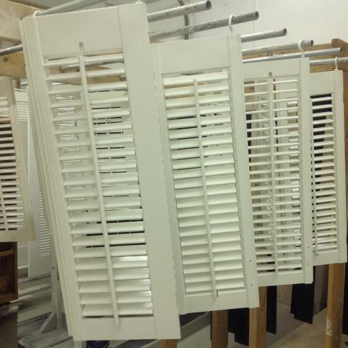 Spraying Shutters Portland Spray Shop Sundeleaf 01 669 500 75 S