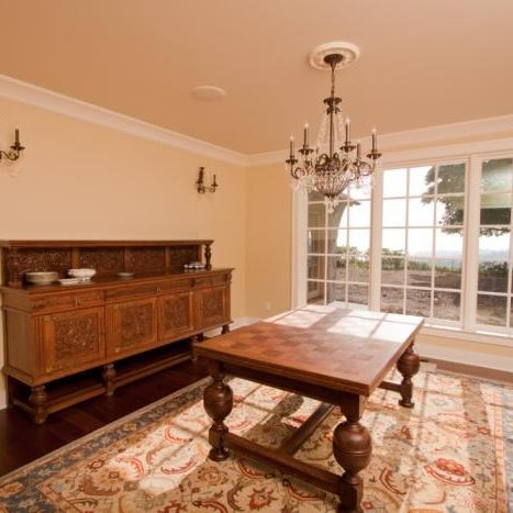 Sundeleaf Painting Portland Dining Room 1 700 467 75 S